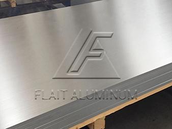 La placa de aluminio de espesor medio 6061 se usa para hacer el marco del automóvil